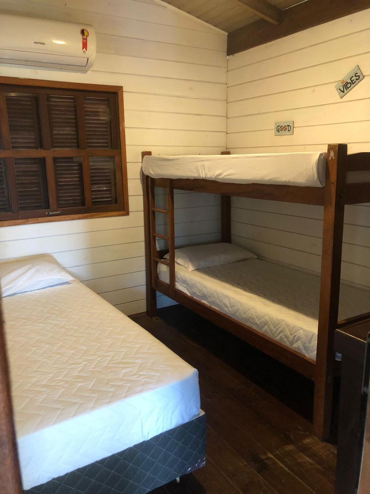 Pousada Aloha Beach House Praia do Rosa Rum bild