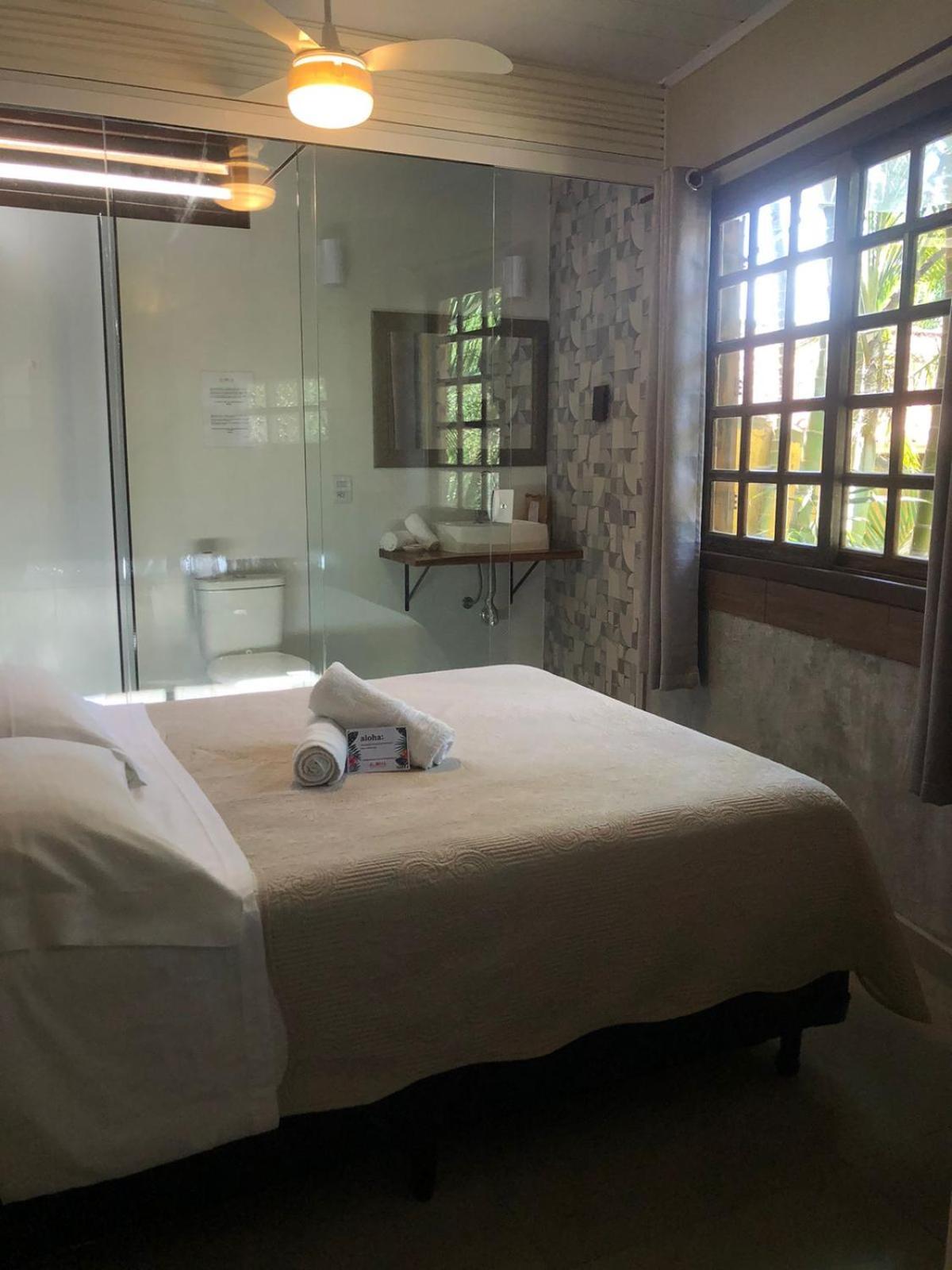 Pousada Aloha Beach House Praia do Rosa Rum bild